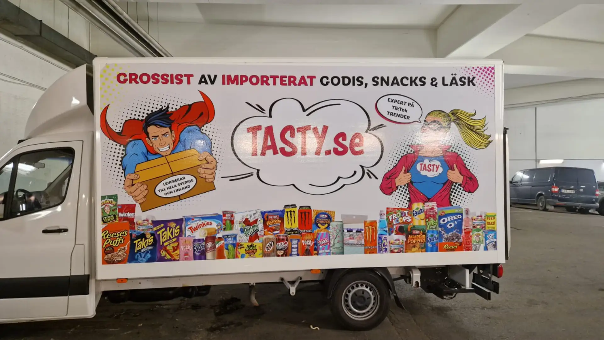 fordonsdekor företagslogga pÄ fordon